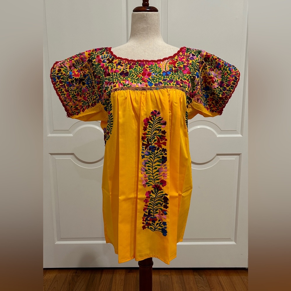 Hand Made Embroidered San Antonino Blouse, Mexican top, S/M/L.